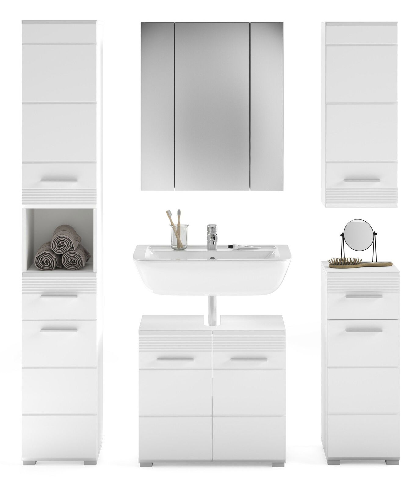 Moderne Badkombination in Weiß mit Spiegel, Waschbecken und Stauraum, frontal betrachtet.