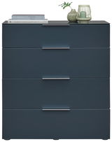 Schubkastenkommode mit vier Schubladen in dunklem Blau, dekoriert mit Büchern und einer Vase, Frontalansicht