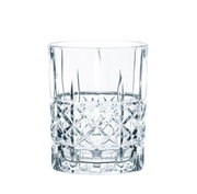 Elegantes Trinkglas mit Kristallmuster, frontale Ansicht