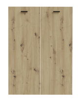 Zwei Holztüren mit natürlicher Maserung und schwarzen Griffen, frontal betrachtet.