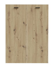 Zwei Holztüren mit natürlicher Maserung und schwarzen Griffen, frontal betrachtet.