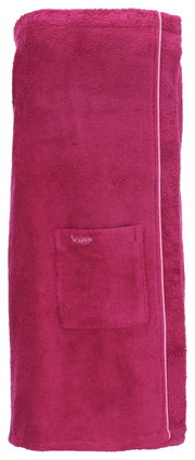 Rotes Wellness-Handtuch von Vossen mit aufgenähter Tasche, frontal fotografiert