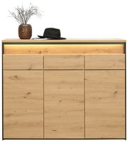 Frontansicht eines XL-Schuhschranks aus Holz mit dekorativer Beleuchtung, einem Hut und einer Vase auf der Oberseite.