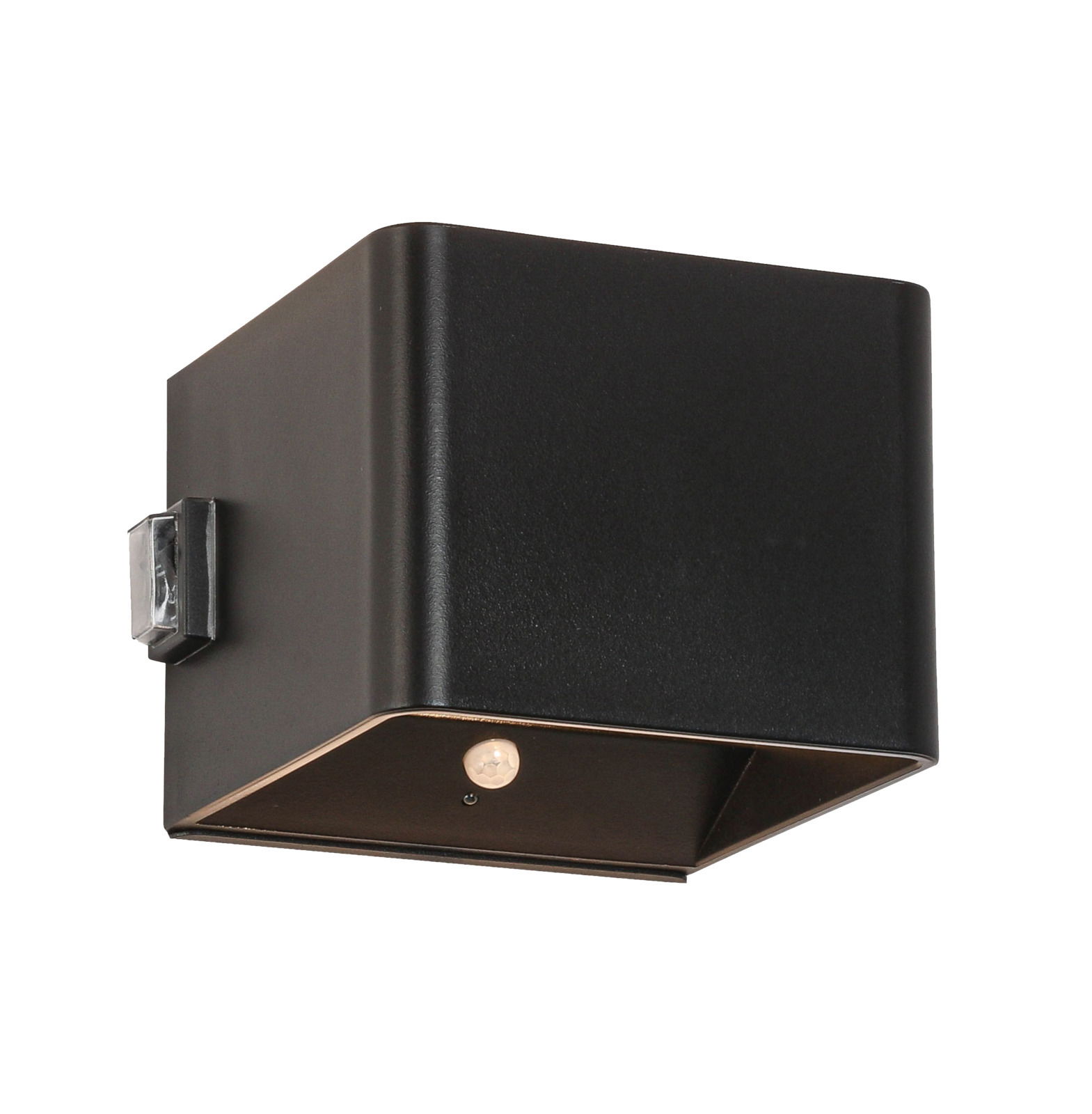 Schwarze, würfelförmige Akku-Wandleuchte aus seitlicher Perspektive