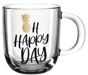 Glas-Tasse mit der Aufschrift 'Oh Happy Day' und einem goldenen Ananas-Motiv, seitliche Perspektive