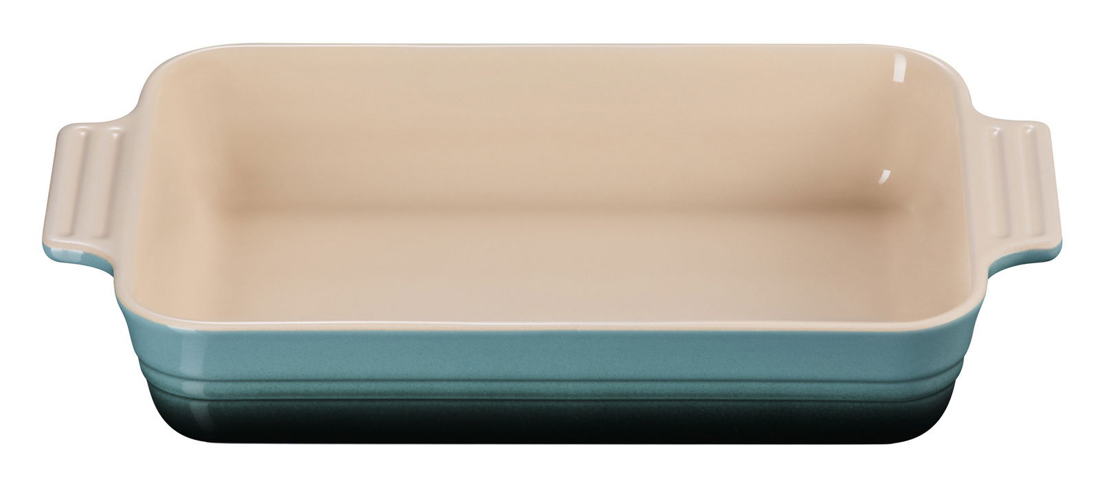 LE CREUSET Auflaufform 25cm Ocean Rechteckige Auflaufform in Ocean-Farbe, 25 cm, aus einer leicht erhöhten Perspektive fotografiert.