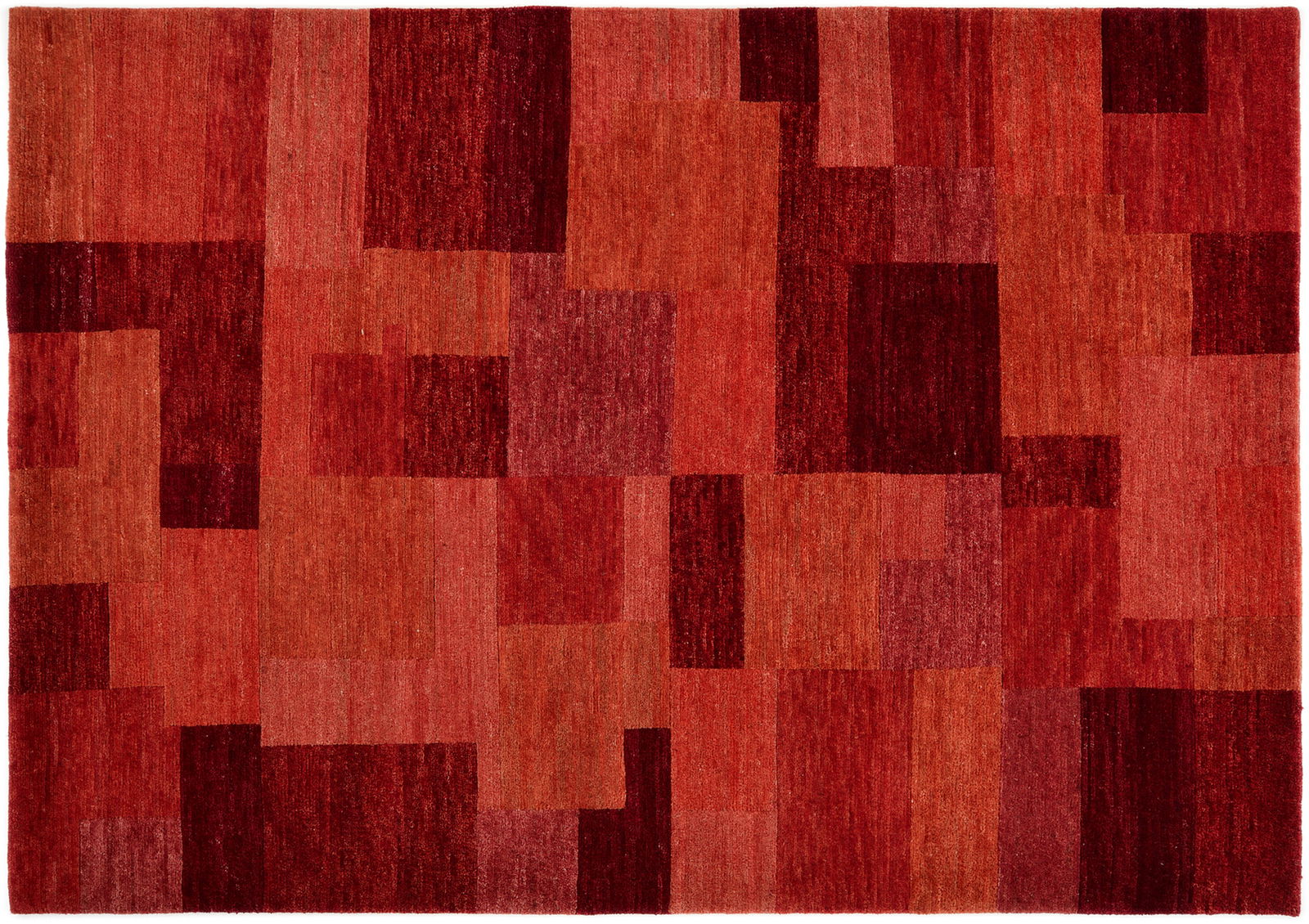 Roter Wollteppich mit geometrischem Muster aus verschiedenen Rottönen, Draufsicht