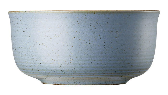 Seitliche Ansicht einer blauen Müslischale mit gesprenkeltem Design, 15 cm Durchmesser.