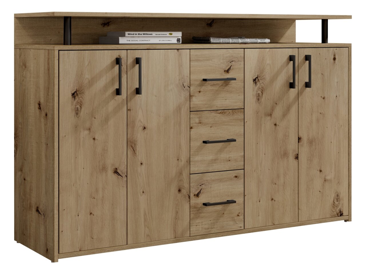 Holz-Sideboard mit vier Türen und drei Schubladen, schwarze Griffe, Bücher und Zeitschriften auf der oberen Ablage, frontale Perspektive