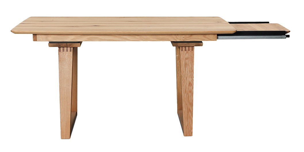 Esstisch aus Holz mit ausziehbarer Tischplatte, seitliche Perspektive