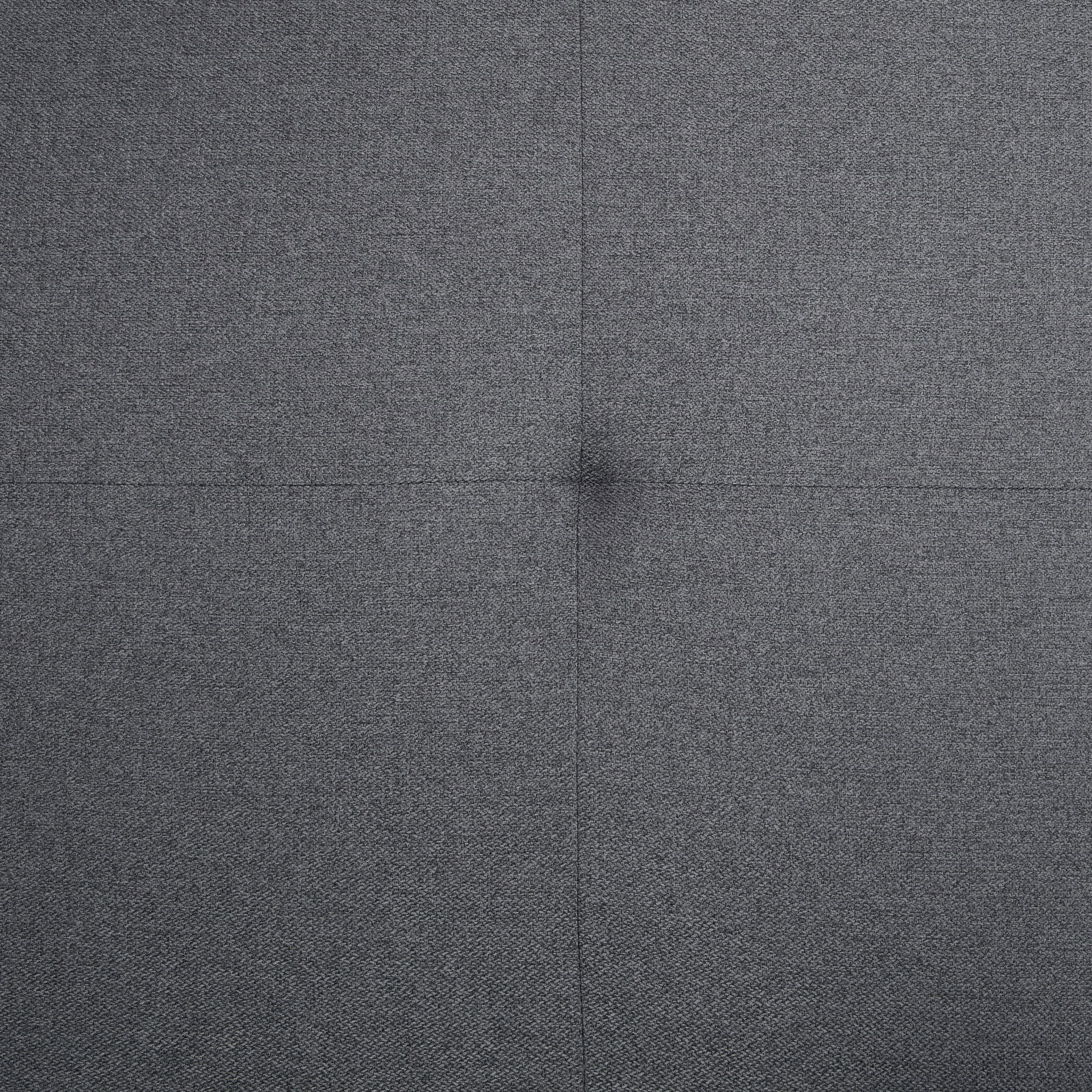 Nahaufnahme eines grauen Stoffbezugs mit quadratischer Steppung, Draufsicht