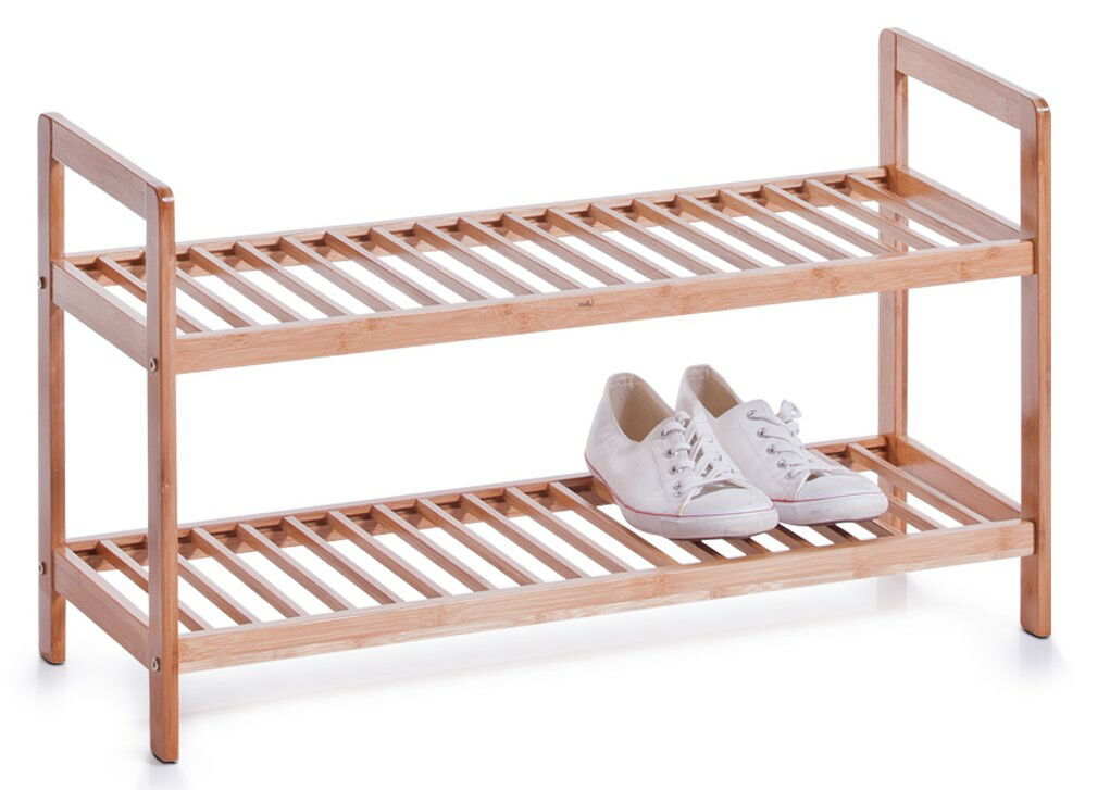 Schuhregal aus Holz mit zwei Ablagen, seitliche Perspektive, ein Paar weiße Schuhe auf der unteren Ablage