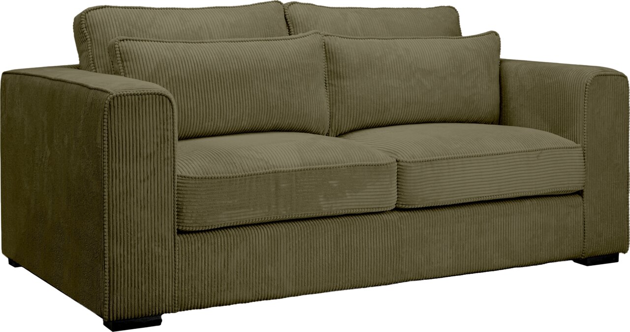 Olivgrünes 2-Sitzer-Sofa mit breiten Armlehnen und Cordbezug, zwei Sitzkissen und Rückenkissen, freigestellt auf weißem Hintergrund, Ansicht schräg von vorne