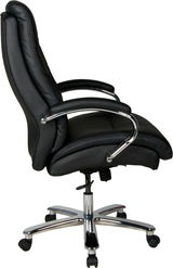 Schwarzer Chefsessel aus Leder mit verchromten Armlehnen und Rollen, Seitenansicht