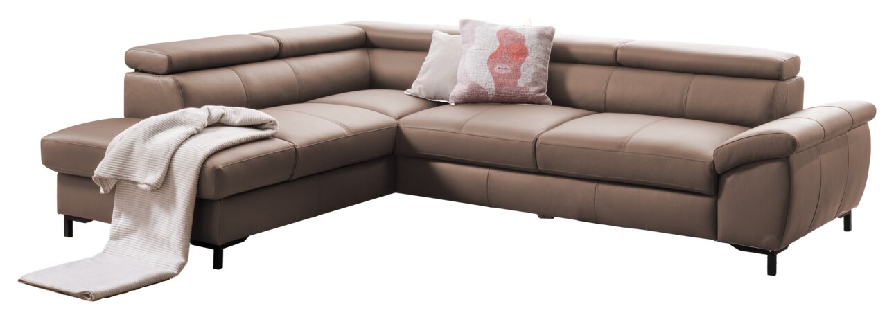 Stylife Ecksofa LENO 2.0 Eckgarnitur in braunem Leder mit Kissen und Decke, Perspektive von vorne links
