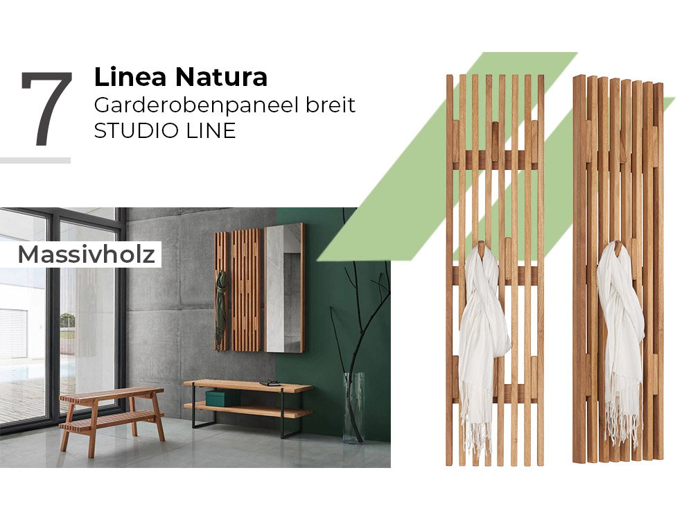 Massivholz-Garderobenpaneel „Studio Line“ von Linea Natura mit vertikalen Holzleisten und aufgehängter Kleidung