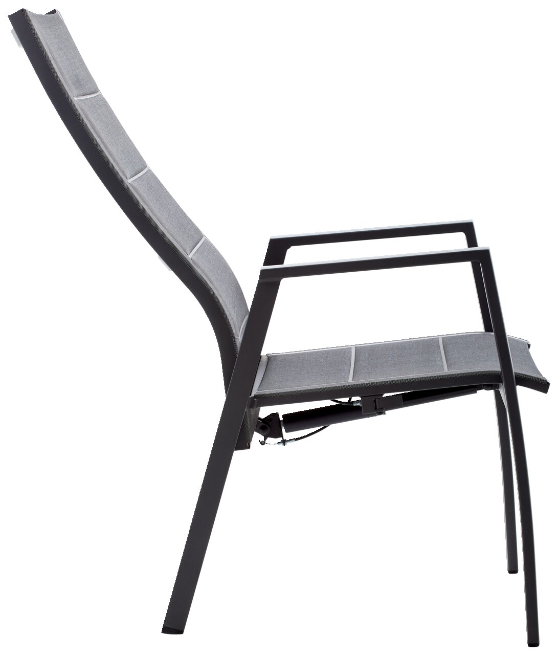 Seitliche Ansicht eines modernen Gartensessels mit grauem Stoffbezug und schwarzem Metallrahmen.