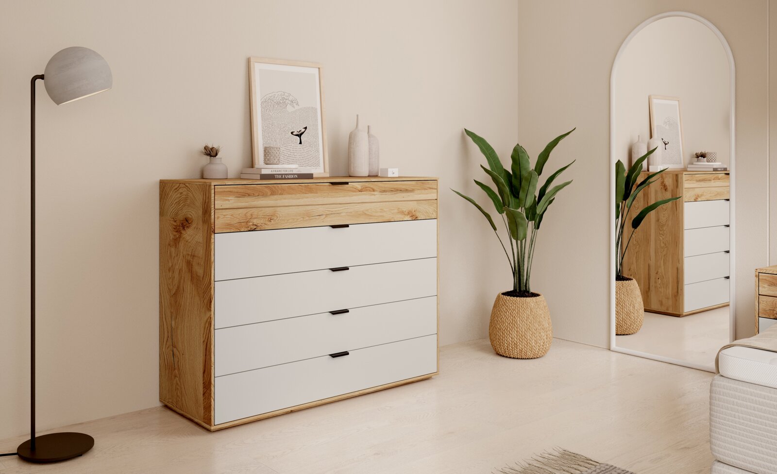 Modernes Sideboard aus Holz mit weißen Schubladen, dekoriert mit Pflanzen und Kunst, in einem stilvollen Raum aus der Frontalperspektive.