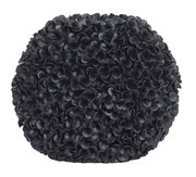Schwarze Vase mit blütenartiger Struktur, frontal fotografiert.