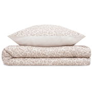 Satinbettwäsche 155x220cm mit dezentem Leopardenmuster, frontal fotografiert