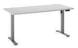 Moderner höhenverstellbarer Schreibtisch in seitlicher Perspektive mit grauem Gestell und weißer Tischplatte.