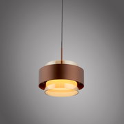 Moderne LED-Hängeleuchte in Braun und Gold, seitliche Perspektive