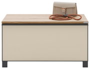 Garderobenbank mit heller Front und Holzoberfläche, darauf eine beige Tasche und ein orangefarbenes Seil, frontal betrachtet.