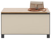 Garderobenbank mit heller Front und Holzoberfläche, darauf eine beige Tasche und ein orangefarbenes Seil, frontal betrachtet.