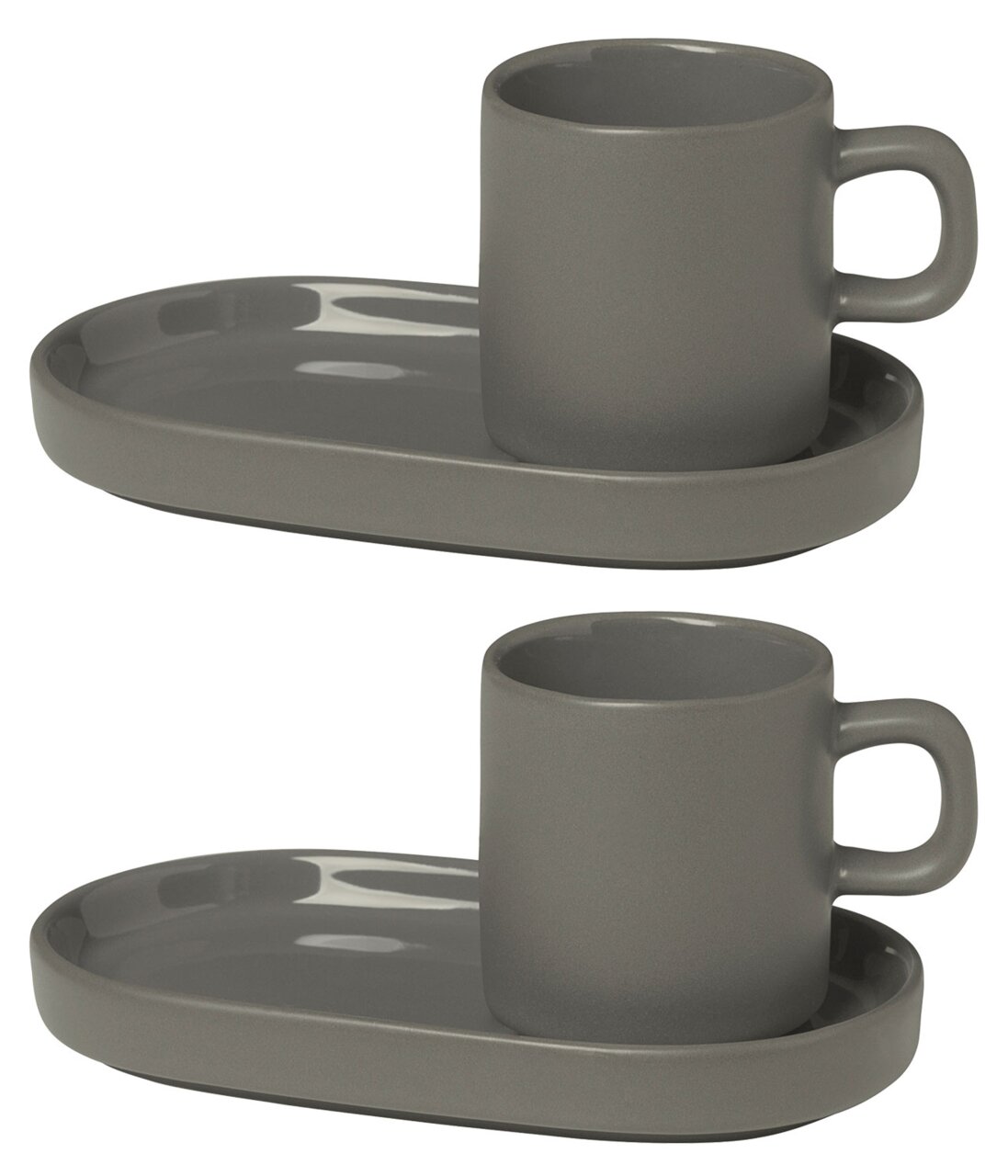 Set aus zwei grauen Espressotassen mit Untertassen, seitliche Perspektive
