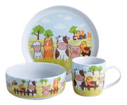 Kinderset 3-tlg. mit Bauernhof-Motiv, bestehend aus Teller, Schale und Tasse, mit fröhlichen Tierillustrationen aus der Vorderansicht.