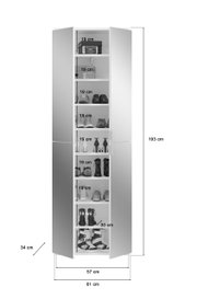 Garderobenkombination mit mehreren Fächern, gefüllt mit Schuhen und Accessoires, in Frontalansicht. Maße: 193 cm hoch, 61 cm breit, 34 cm tief.