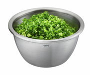 Edelstahl Minischüssel RINO mit gehacktem Schnittlauch, seitliche Perspektive