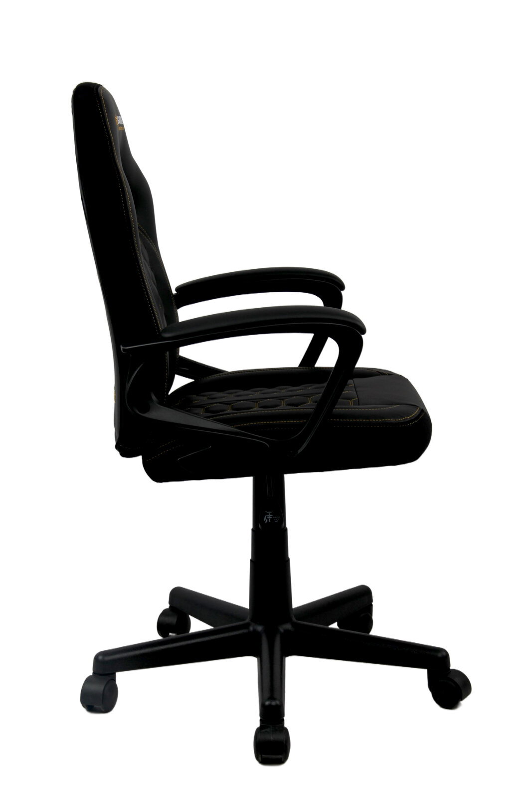 BXGAMING Jugend Gaming Stuhl VINCE Seitenansicht eines schwarzen Jugend Gaming Stuhls mit Armlehnen und Rollen