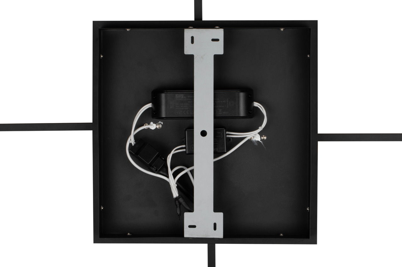 Rückansicht einer LED-Deckenleuchte mit sichtbaren Kabeln und Befestigungselementen.