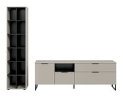 Modernes Möbel-Set aus hohem Regal und niedrigem Sideboard in Beige mit schwarzen Innenfächern, Griffen und Metallfüßen, freigestellt in frontaler Ansicht.
