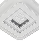 Moderne LED-Deckenleuchte in quadratischer Form, Nahaufnahme von unten