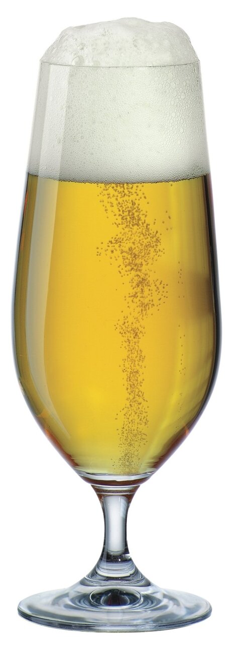 BOHEMIA Cristal Bierglas LUCCA Biertulpe 380 ml Lucca, gefüllt mit goldenem Bier und Schaumkrone, seitliche Perspektive