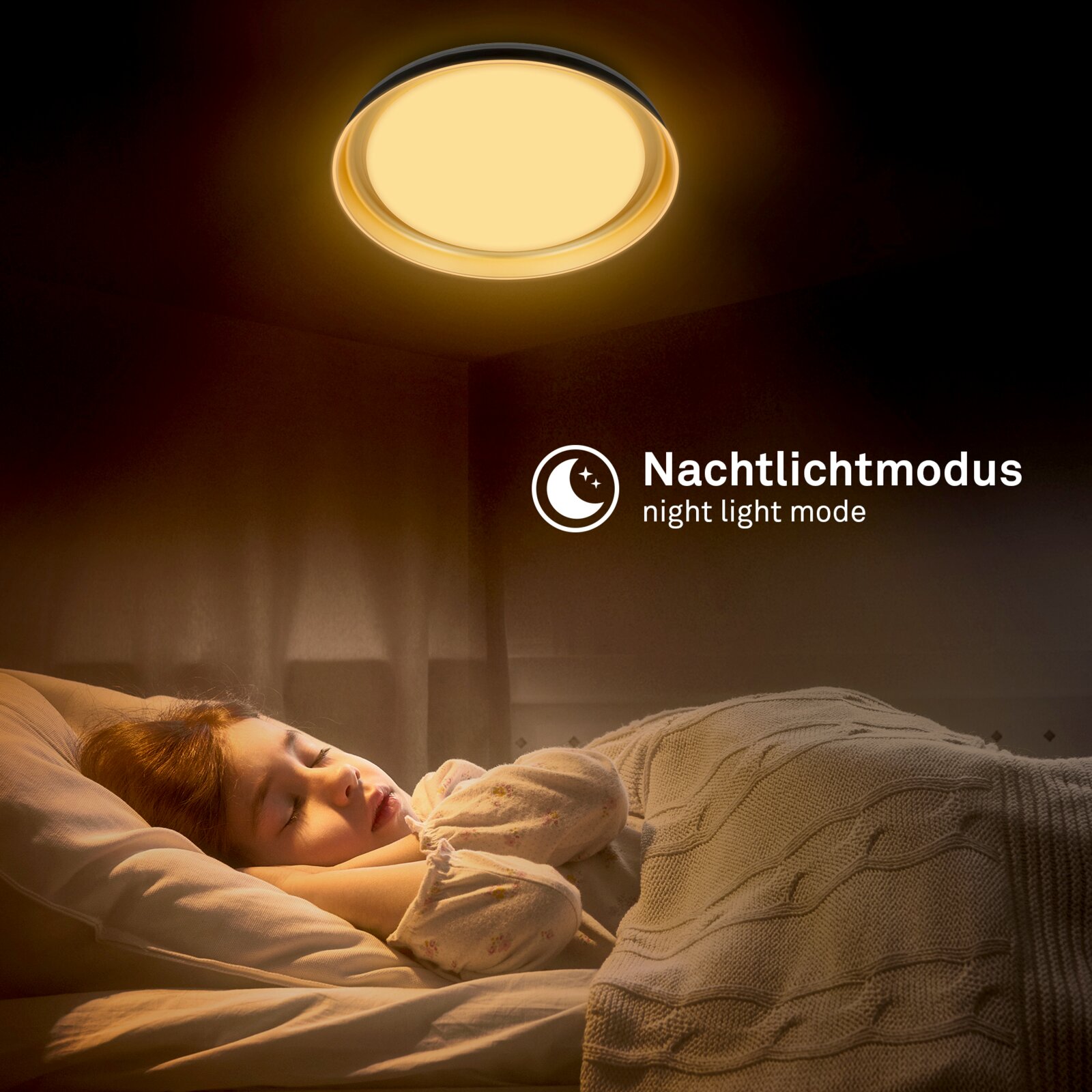 Ronde plafondlamp met warm, gedimd nachtlicht boven een slapend kind, vanuit zijaanzicht en licht van onderen gefotografeerd