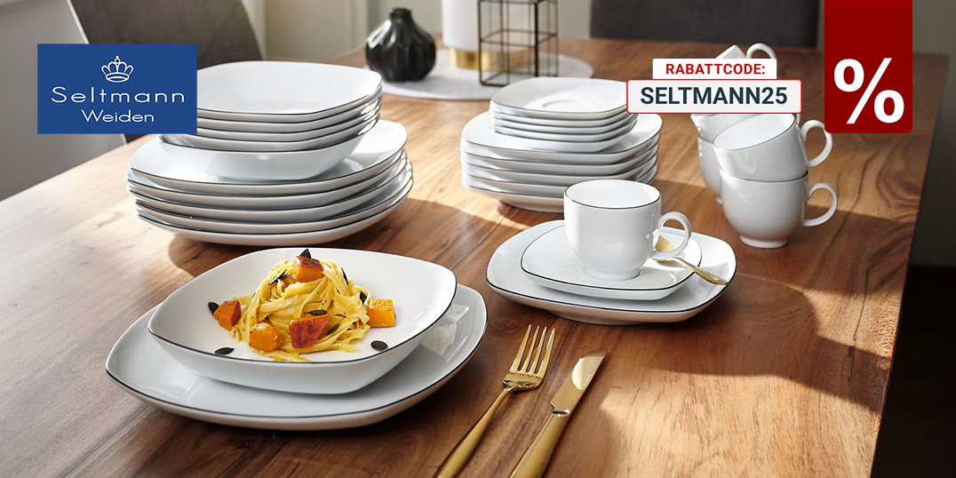 Modern gedeckter Esstisch mit weißem Geschirr, Tassen und goldbesteck, dekoriert, Pasta angerichtet, Seltmann Weiden Logo