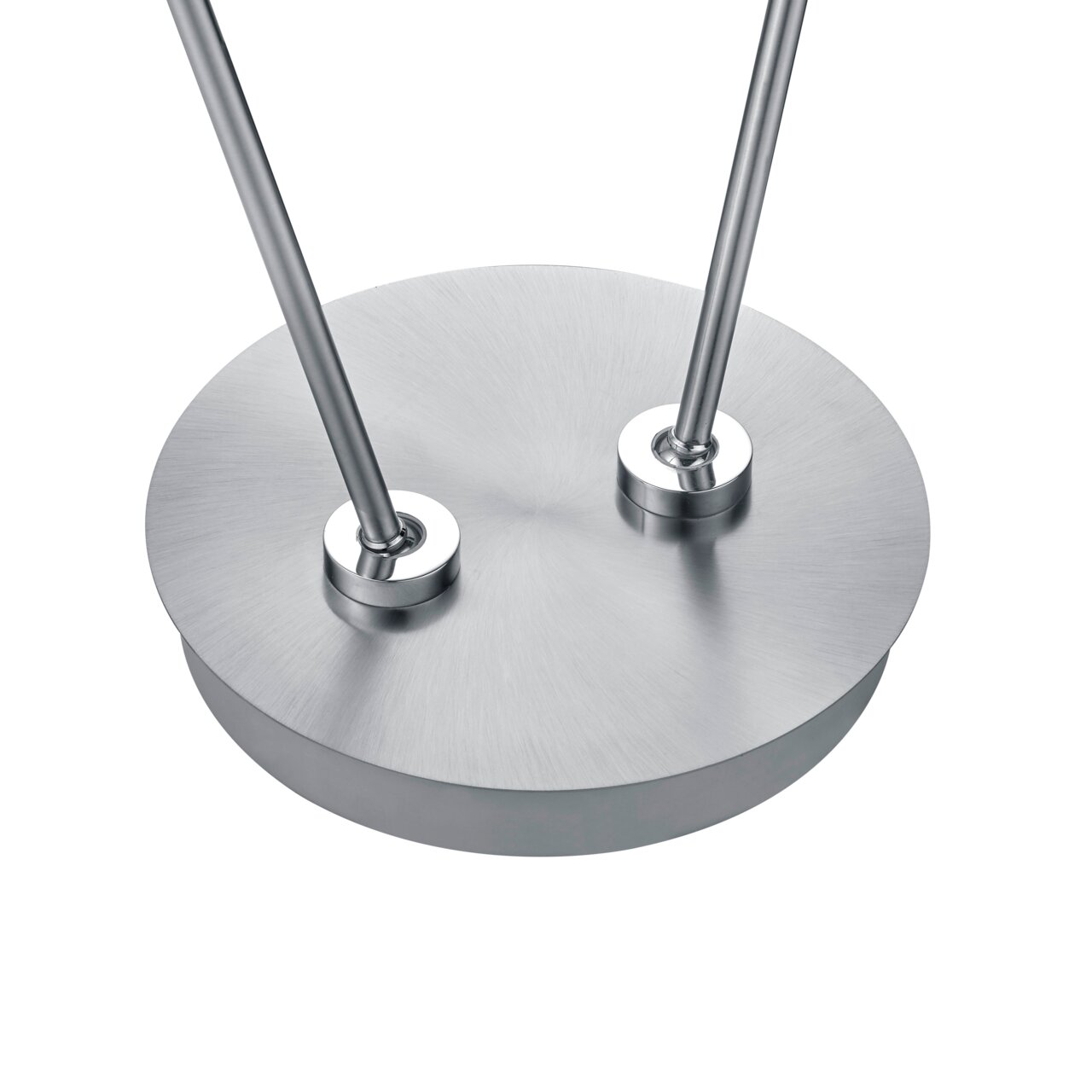 Nahaufnahme der Basis einer LED-Stehleuchte aus gebürstetem Metall mit zwei schlanken Stangen.