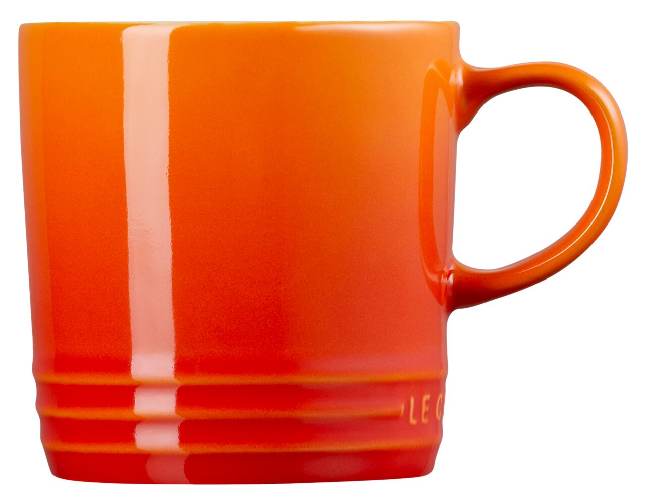 Ofenroter Becher mit Henkel, seitliche Perspektive