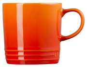 Ofenroter Becher mit Henkel, seitliche Perspektive