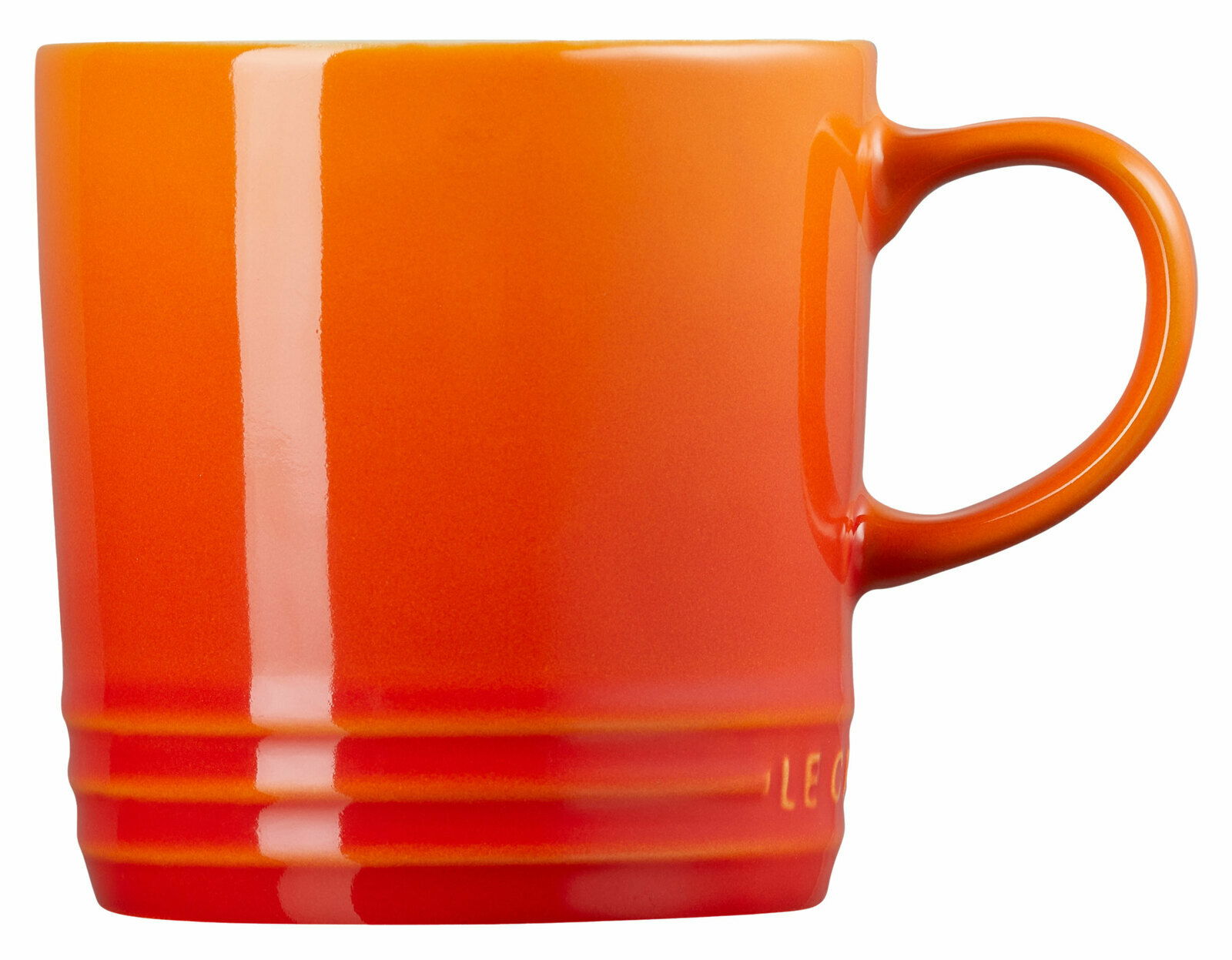 Ofenroter Becher mit Henkel, seitliche Perspektive