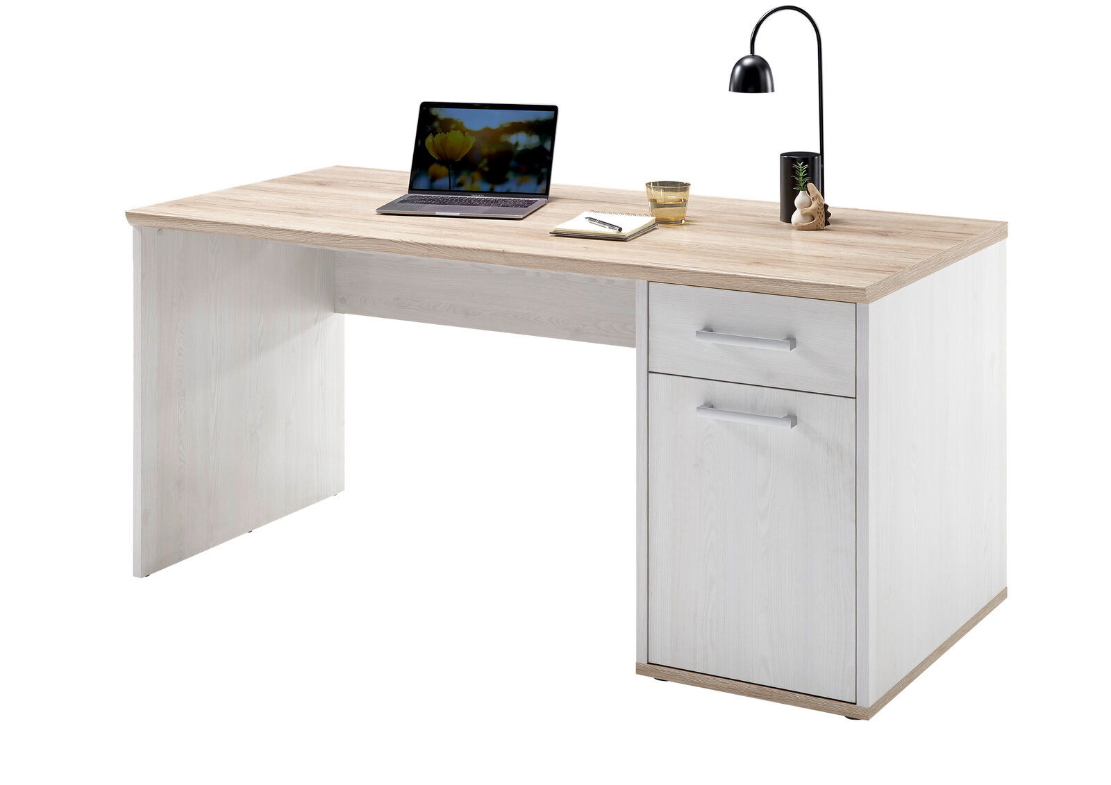 Moderner Schreibtisch mit Holzoberfläche, Laptop, Lampe und Notizbuch, seitliche Perspektive