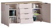 Sideboard mit geöffneter Frontansicht, zeigt mehrere Schubladen und Regalfächer mit Büchern und Dekorationen.