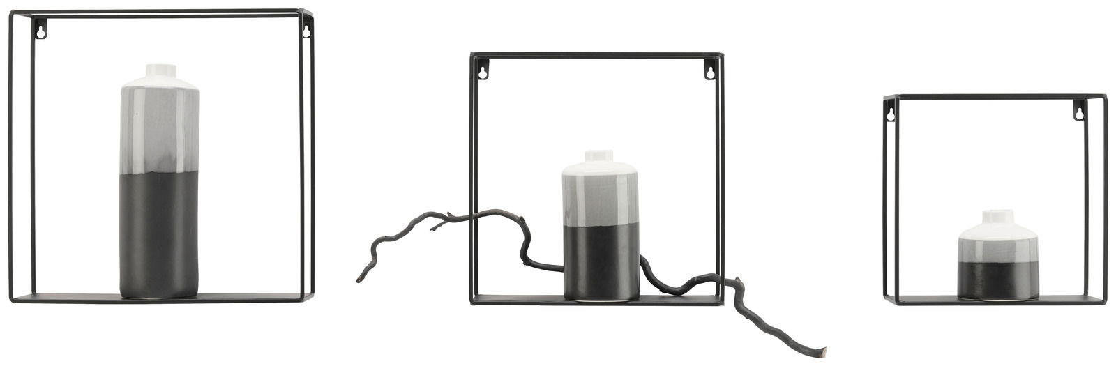 Dreiteiliges Wandregal-Set aus schwarzem Metall mit dekorativen Vasen, frontal betrachtet.