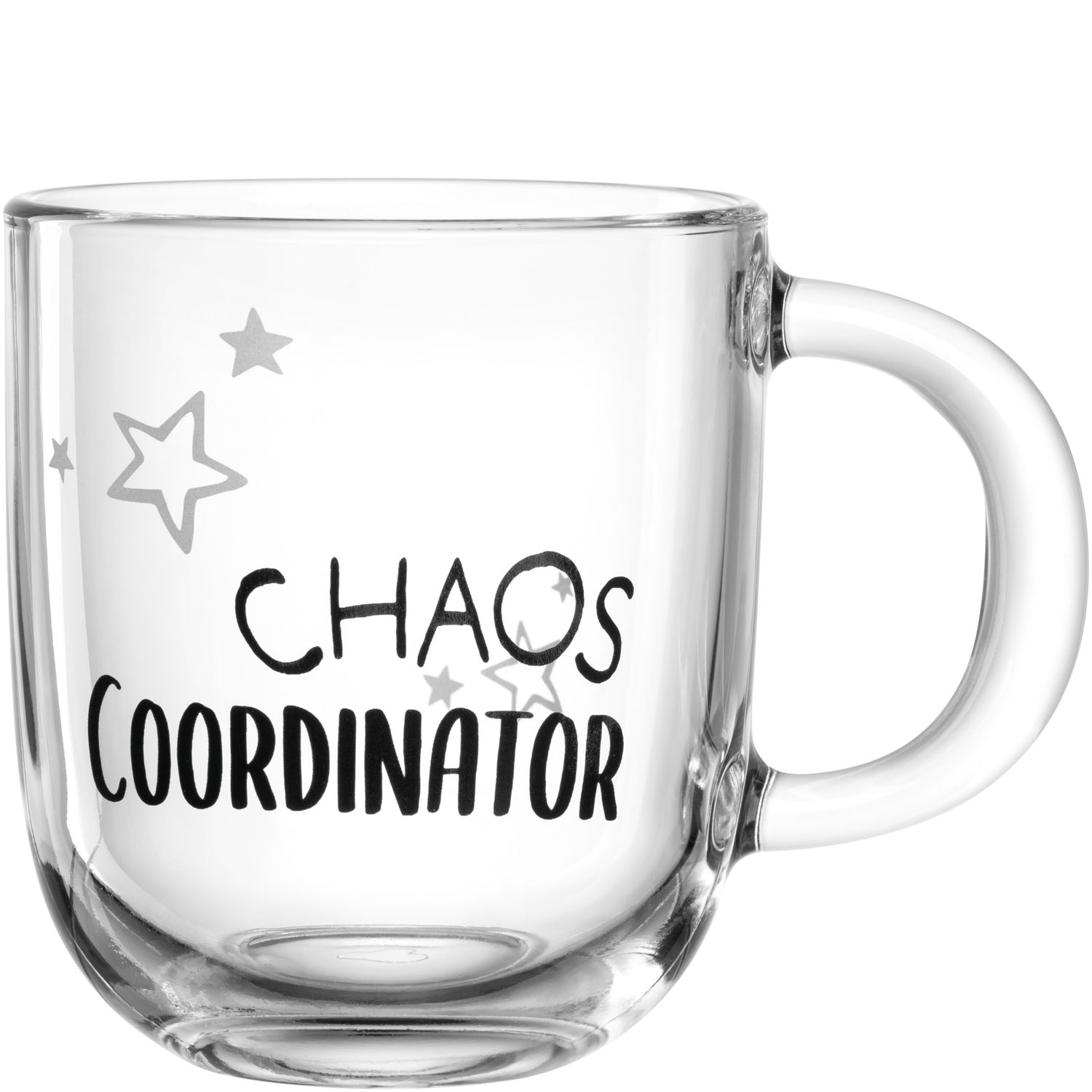 Transparente Tasse mit der Aufschrift 'CHAOS COORDINATOR' und Sternenmotiv, seitliche Perspektive