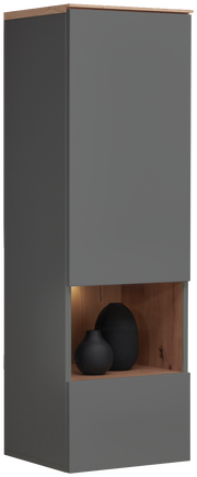 Graue Hängevitrine mit Holzdetails und zwei schwarzen Vasen, seitliche Perspektive