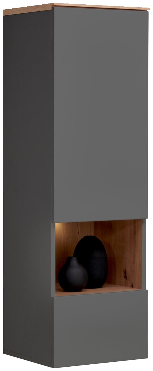 Hom´in Hangvitrine DIANA Graue Hängevitrine mit Holzdetails und zwei schwarzen Vasen, seitliche Perspektive