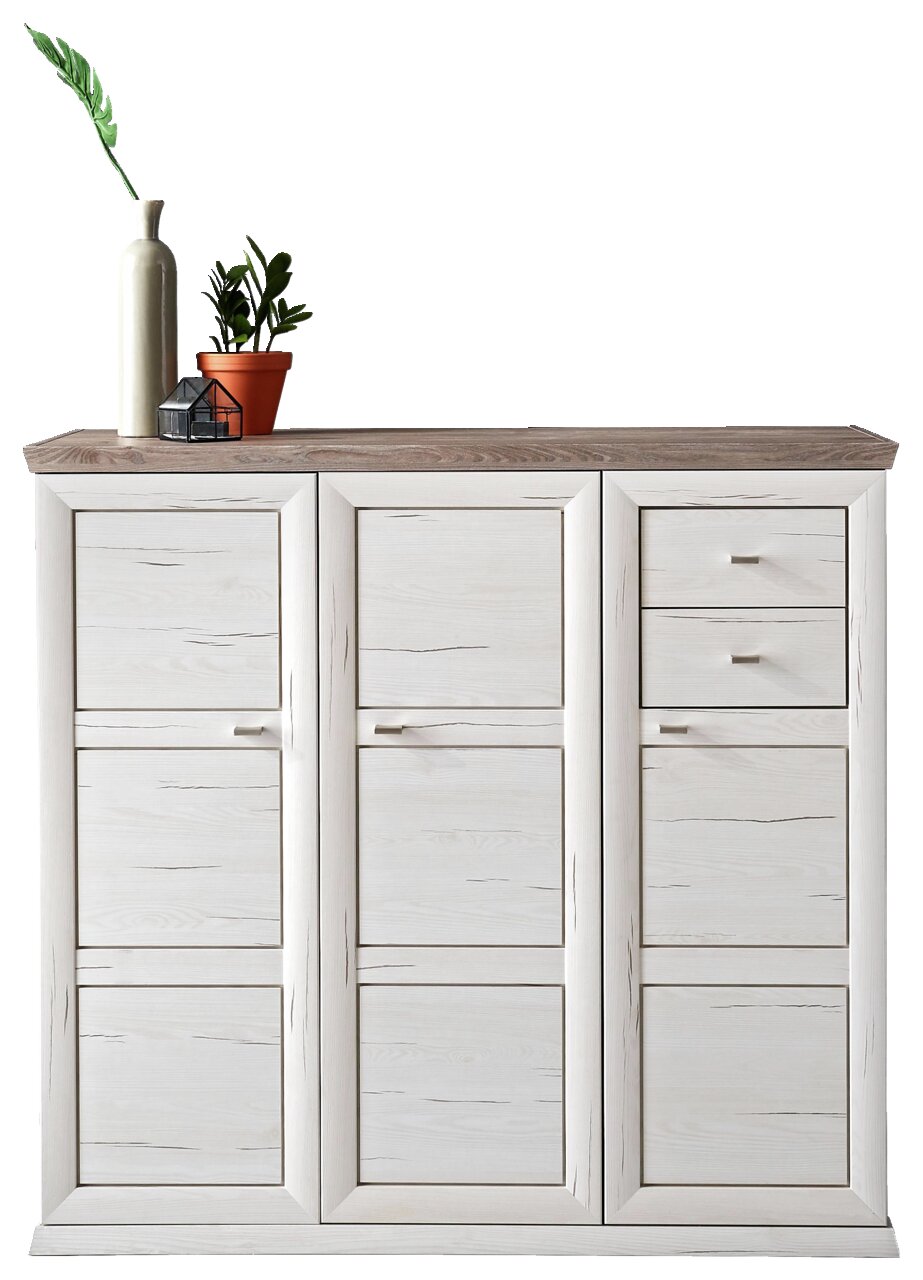 Schuhschrank aus hellem Holz mit drei Türen und zwei Schubladen, dekoriert mit Pflanzen und Dekorationsobjekten, Frontalansicht